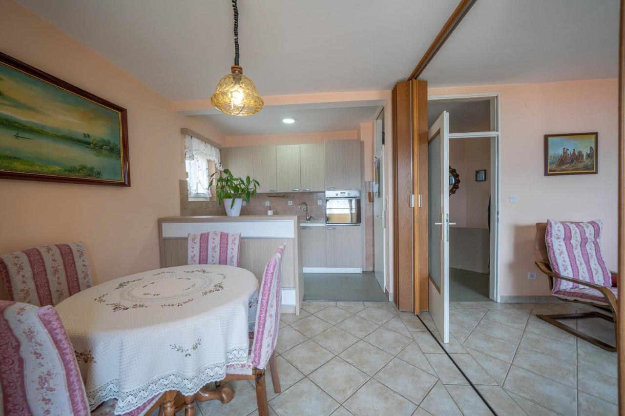 Seaside Serenity: 2-Bedroom Apartment With Boka Bay View Kotor Buitenkant foto