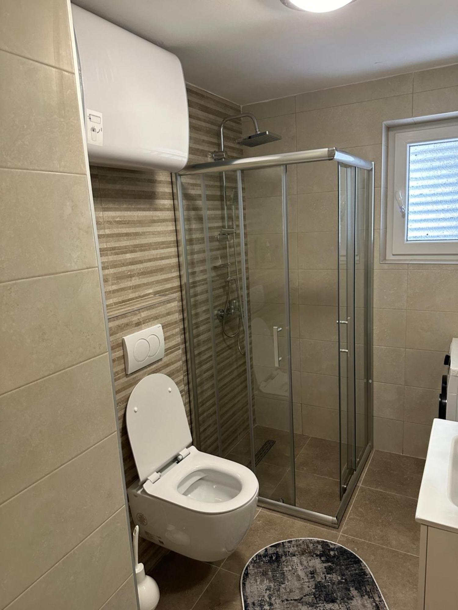 Seaside Serenity: 2-Bedroom Apartment With Boka Bay View Kotor Buitenkant foto